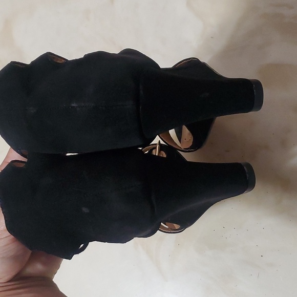 Low open toe wedges - Picture 3 of 4